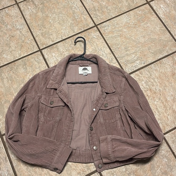 Corduroy jacket brownish, mauve color . Size medium . - Picture 2 of 3